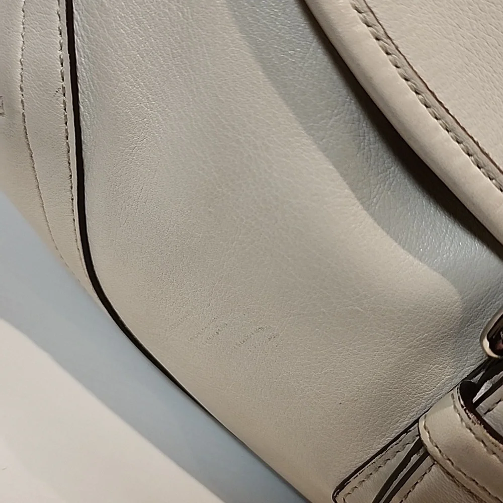 Vintage Coach Soho Flap - Picture 13 of 17
